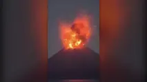 Erupsi Strombolian Anak Krakatau