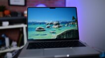 MacBook layar sentuh