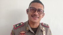 Bakar Sampah di Palu