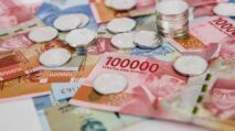 Rupiah tembus Rp18.100